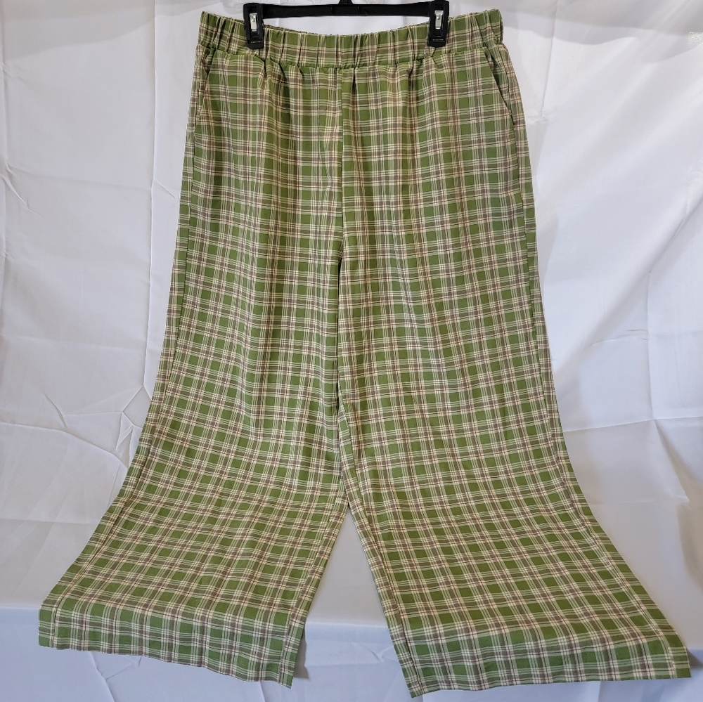Super cute 3x plaid pant